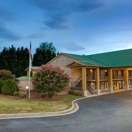 Days Inn Conover/Hickory מראה חיצוני תמונה