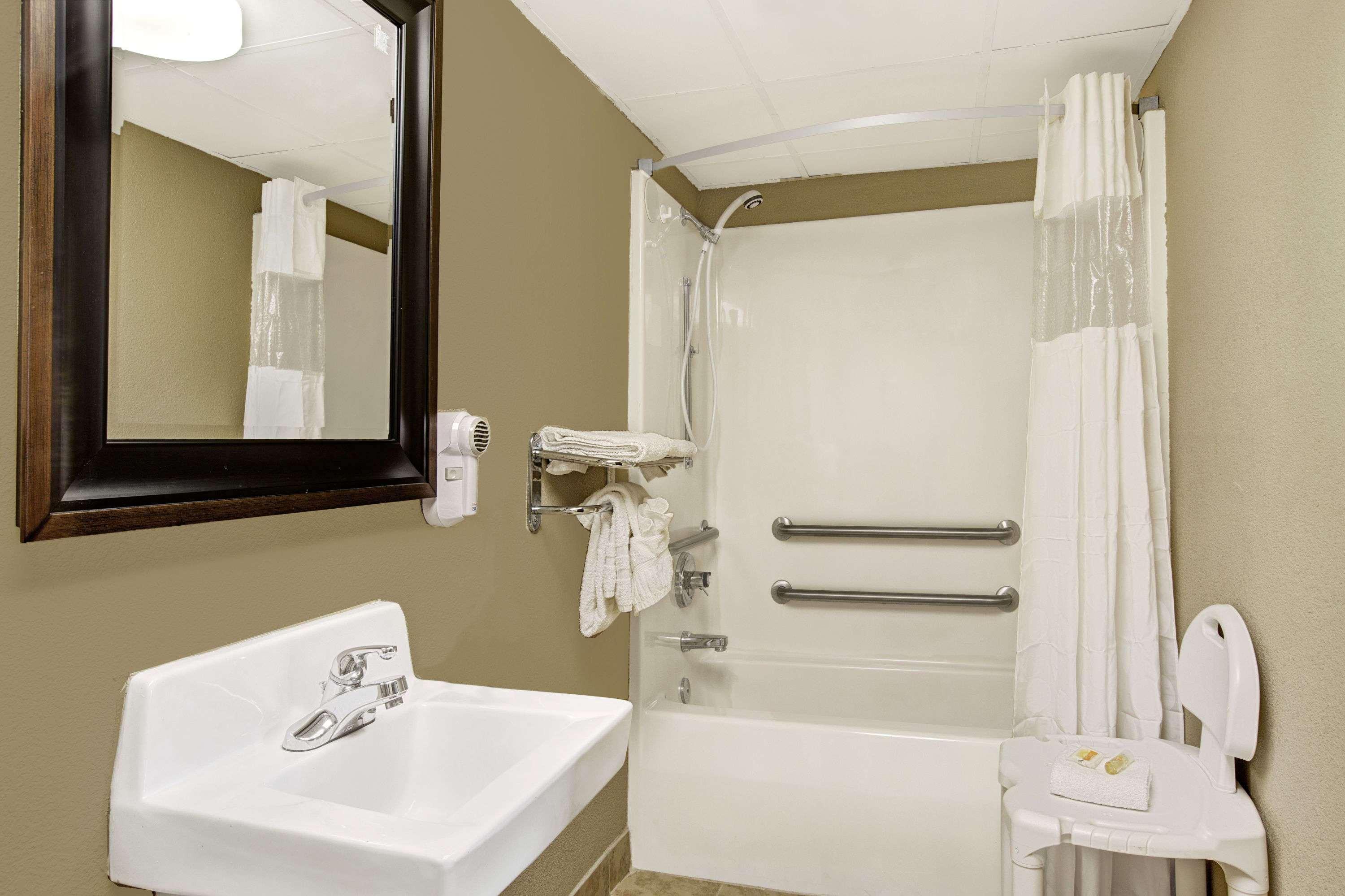 Days Inn Conover/Hickory מראה חיצוני תמונה