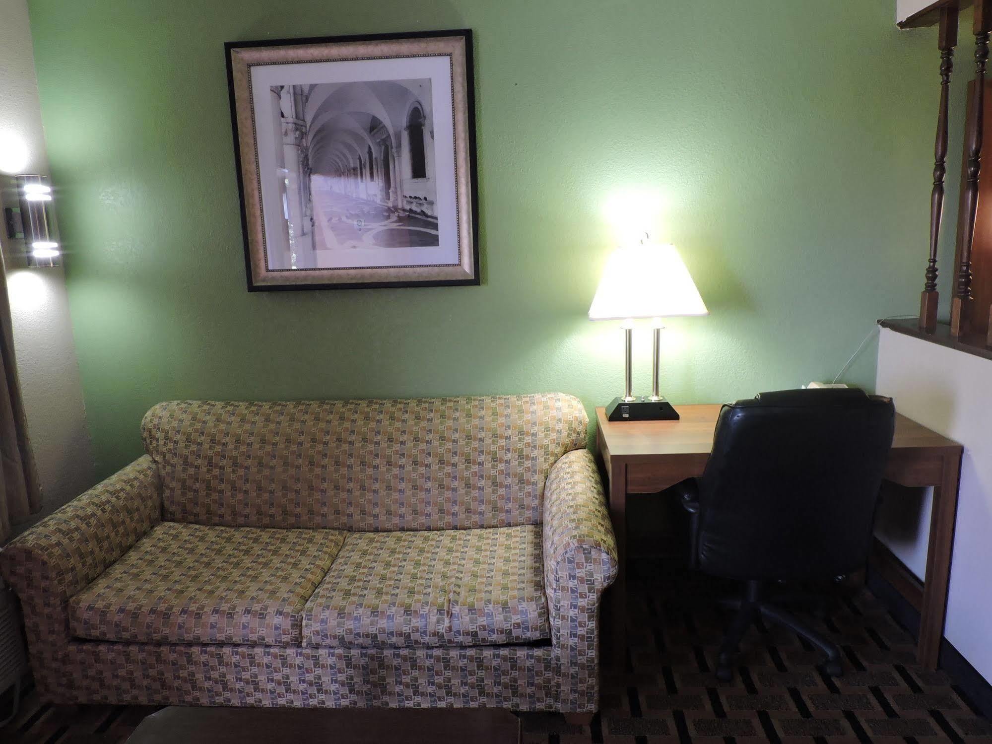 Days Inn Conover/Hickory מראה חיצוני תמונה