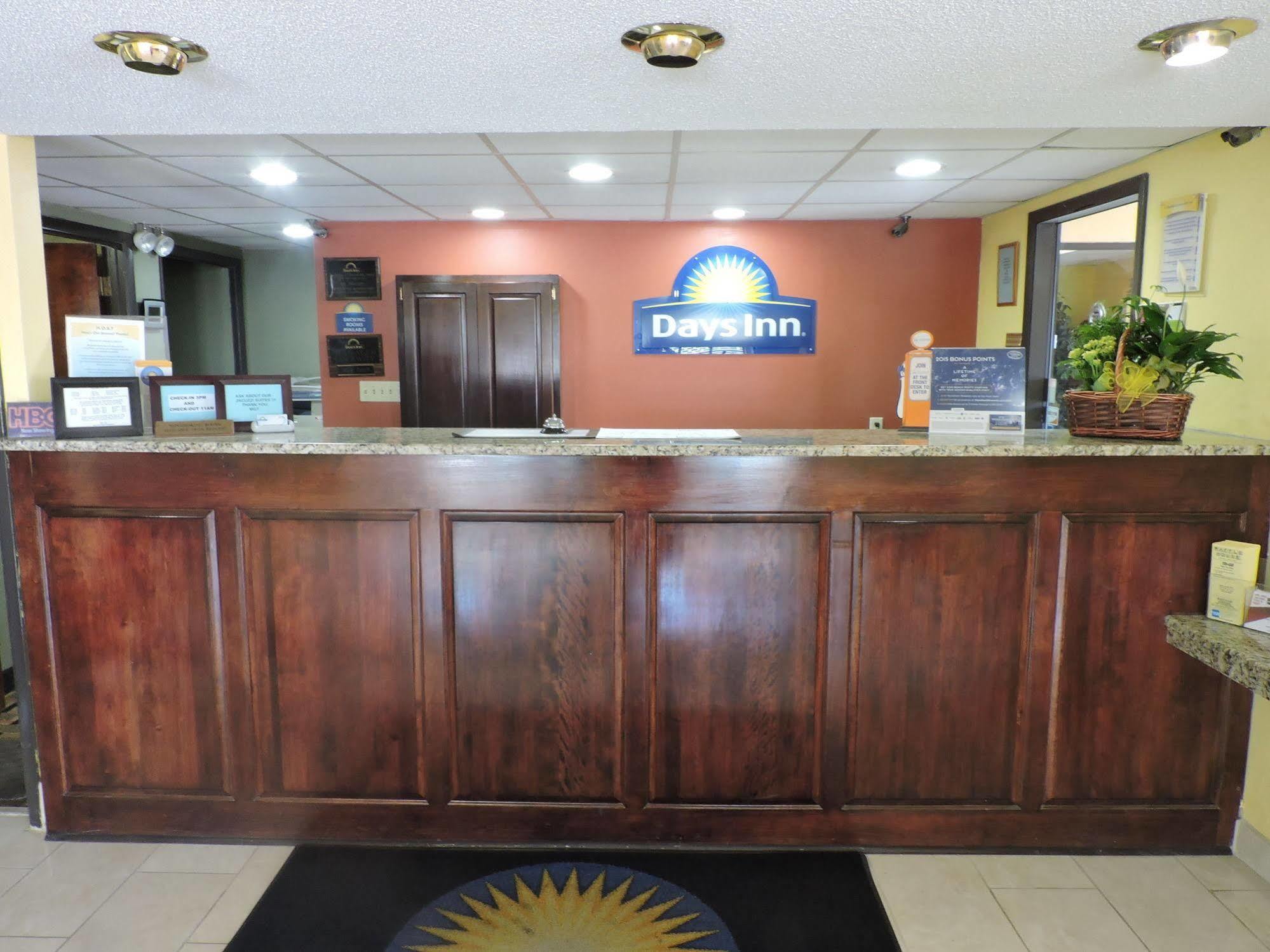 Days Inn Conover/Hickory מראה חיצוני תמונה