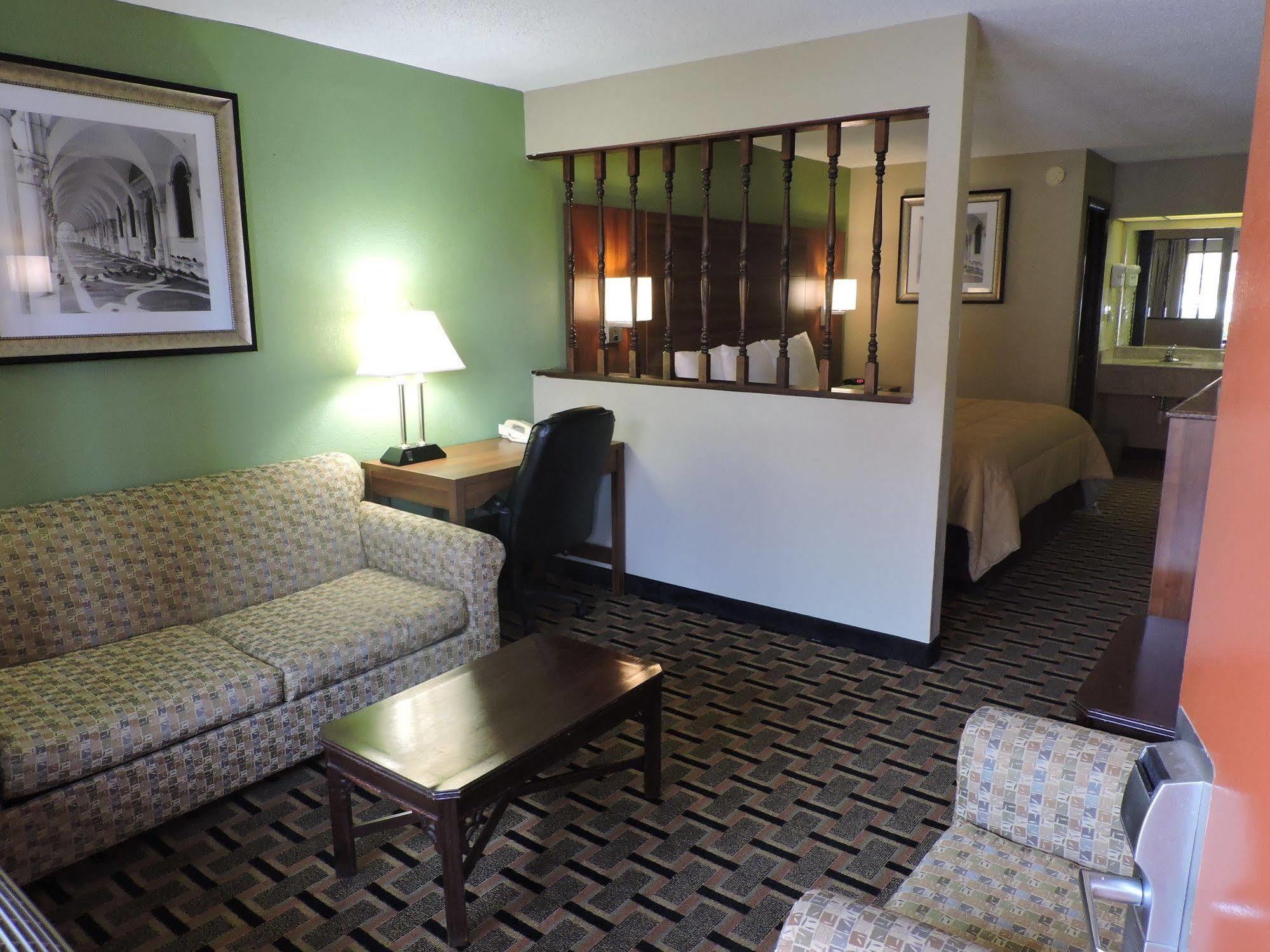 Days Inn Conover/Hickory מראה חיצוני תמונה