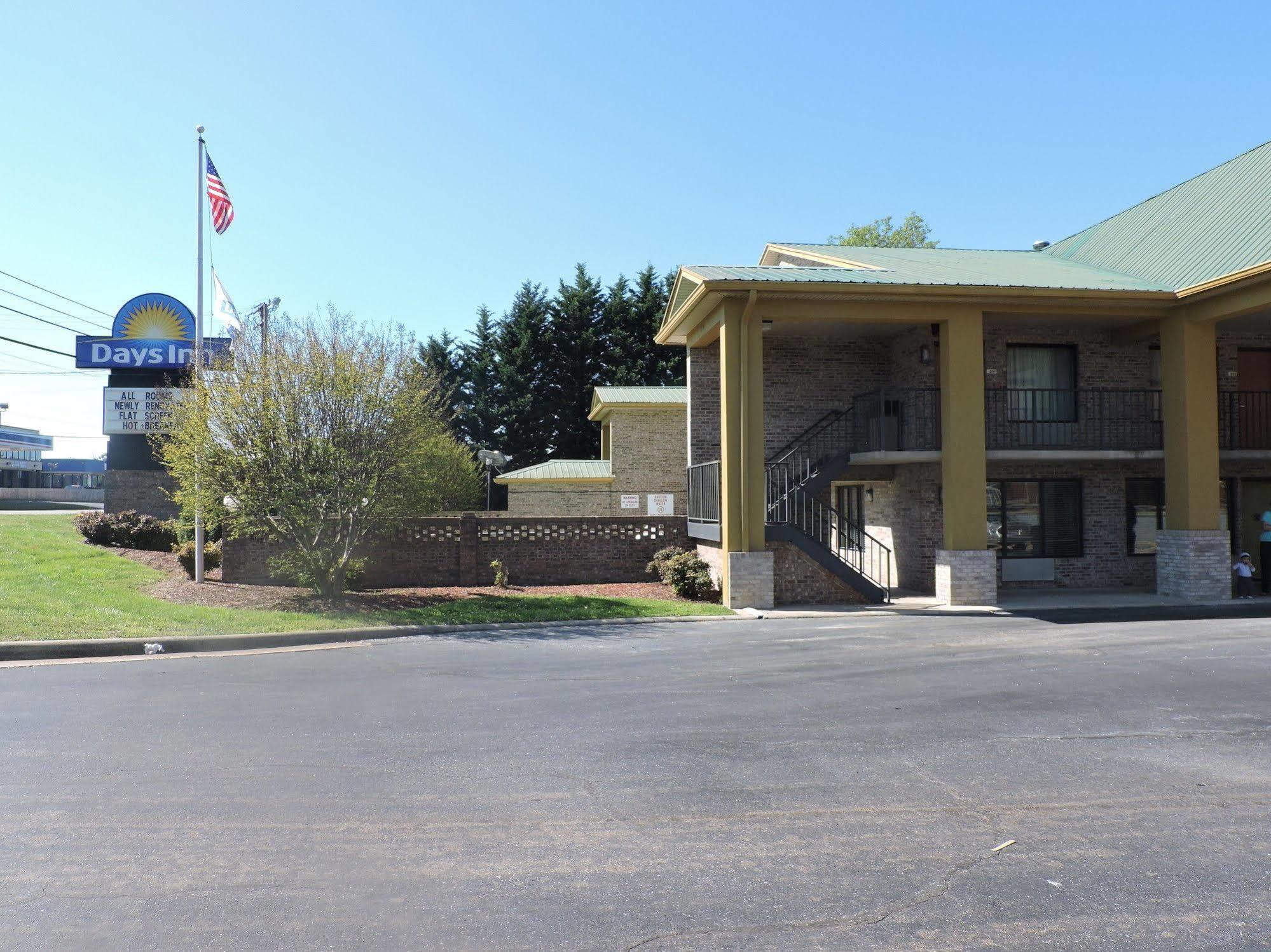 Days Inn Conover/Hickory מראה חיצוני תמונה