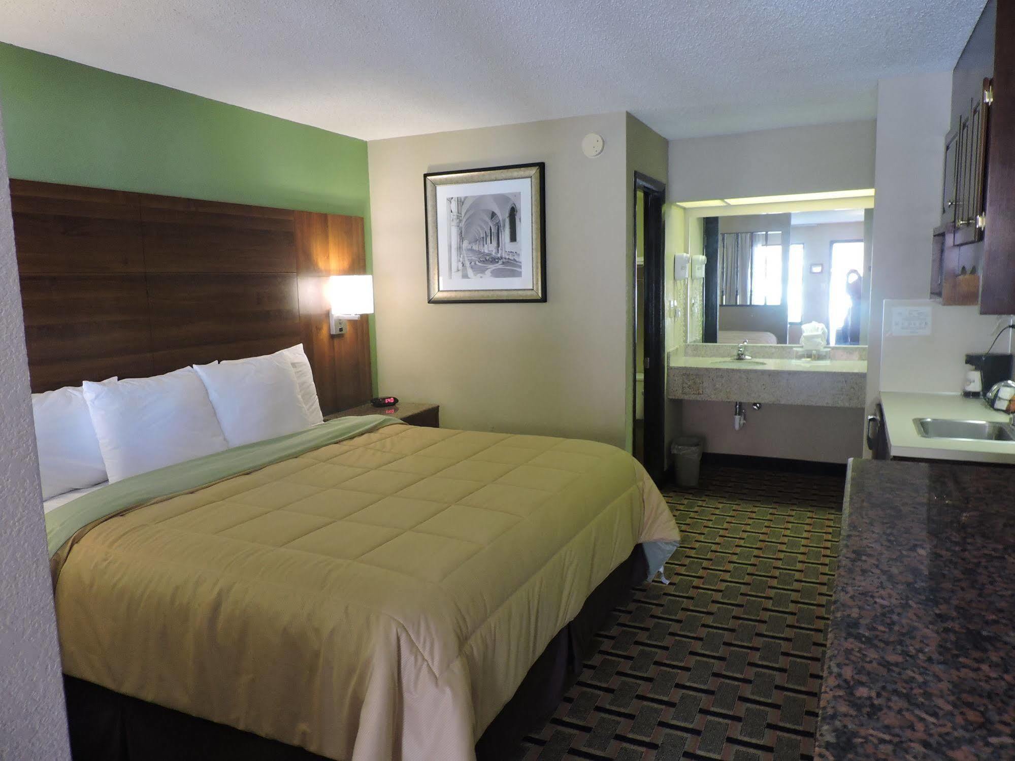 Days Inn Conover/Hickory מראה חיצוני תמונה